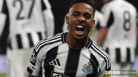 巴塞罗那客场挑战桑坦德，豪华阵容亮相：亚马尔、拉什福德领衔出战，奥尔莫、费兰蓄势待发！